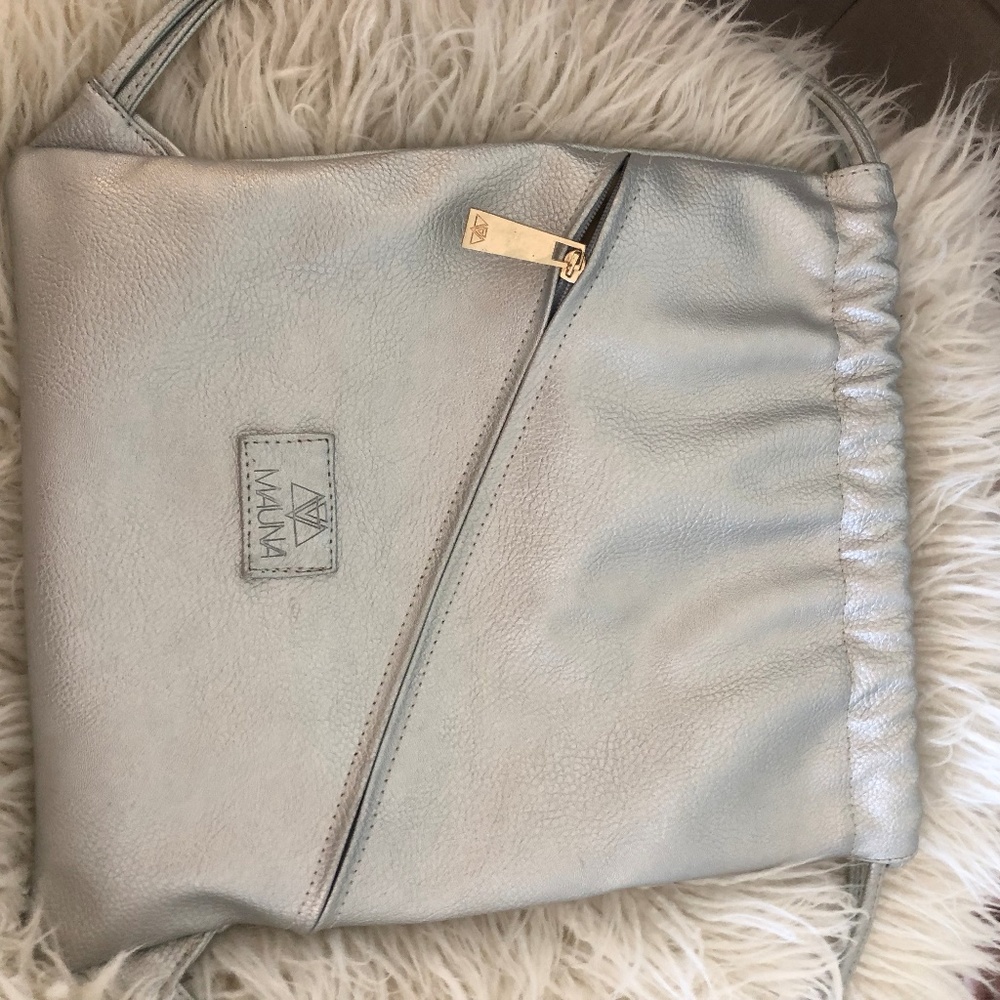 Adorable Silver Drawstring Backpack - Picture 4 of 4